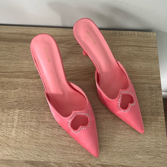 Pink Heart heels - Picture 4 of 9